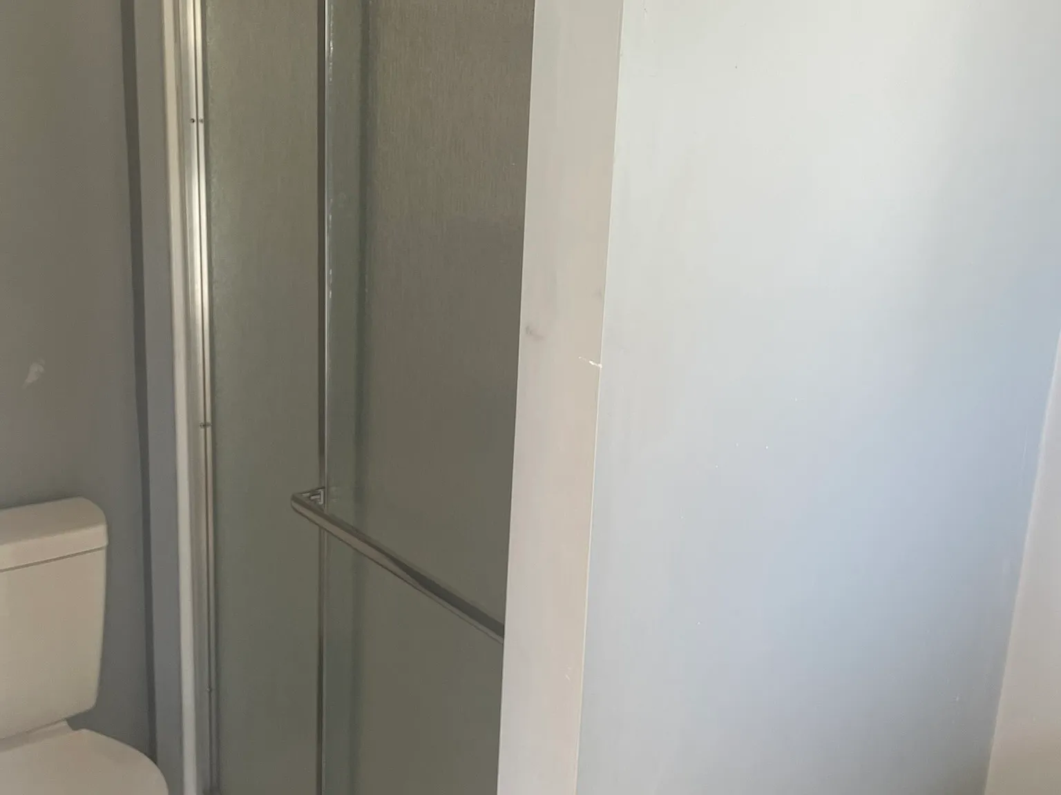 3 bed, 1000 sqft, $1,800 — Photo 2