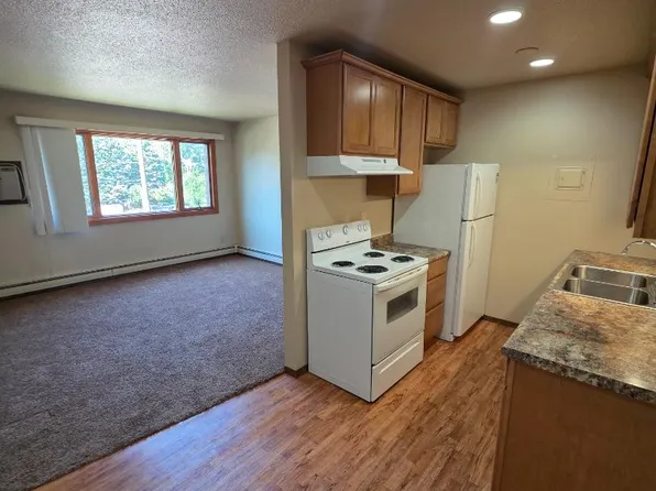 2115 E Divide Ave, Bismarck, ND