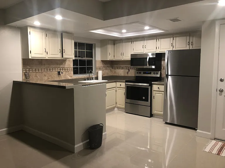 8830 Bay Pointe Dr #105 — Photo 11