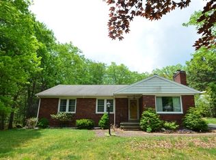 202 Maple Rd, Bear Creek Township, PA 18702