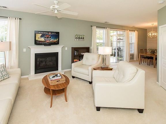 4th image of 2304 Wessington Dr