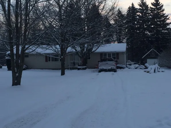 7545 Salt Rd, Clarence Center, NY 14032