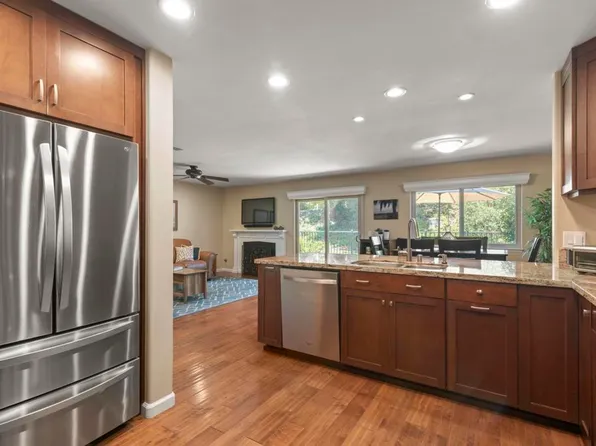 3112 Avenida Olmeda, Carlsbad, CA 92009