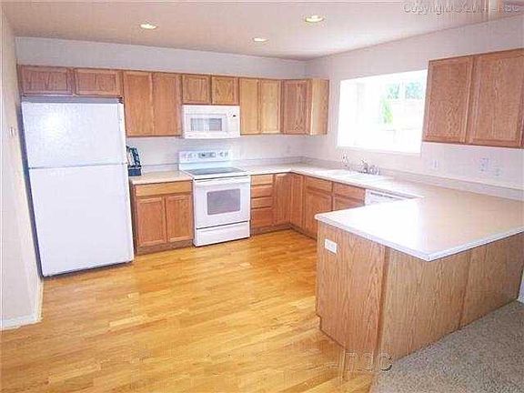 4th image of 6815 Fountain Vista Cir