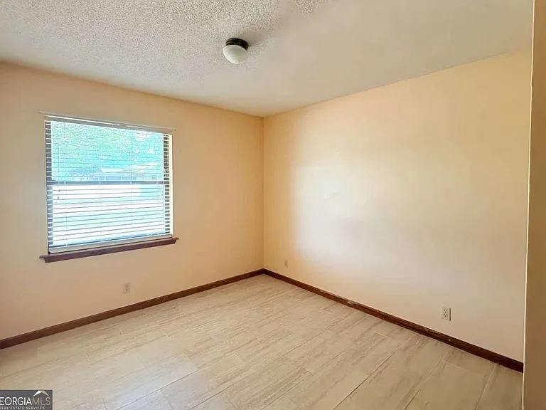 603 Plantation Village Dr — Photo 25