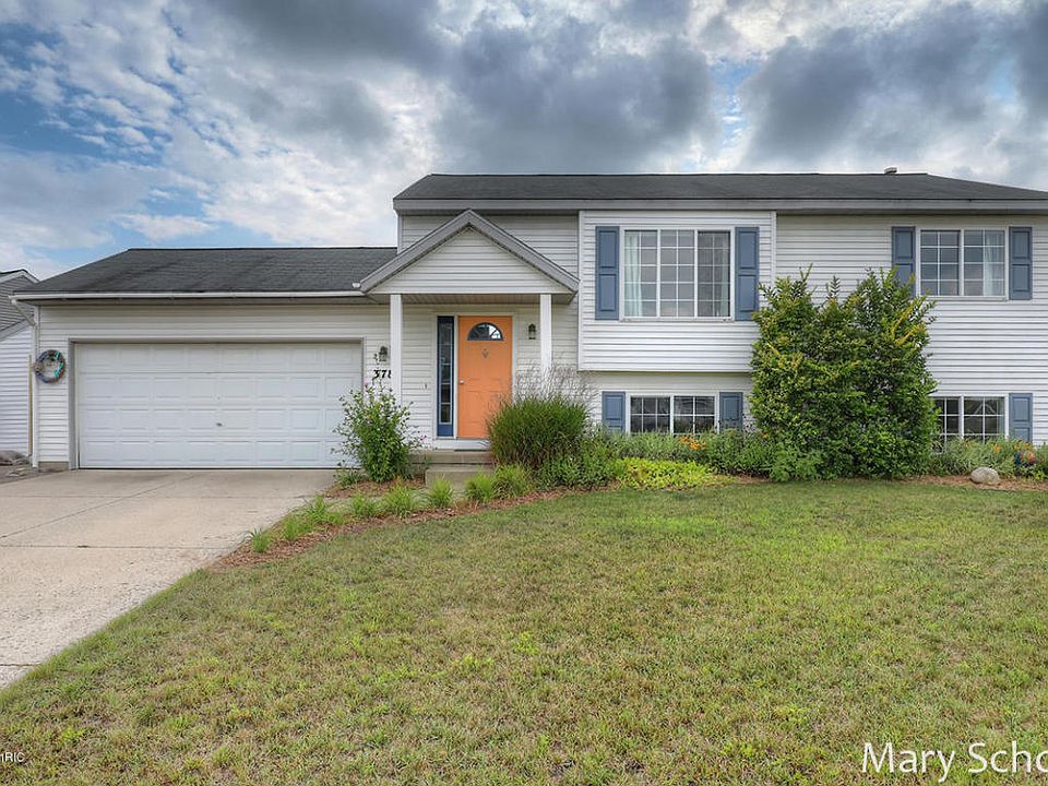1st image of 378 Summer Circle Dr SE