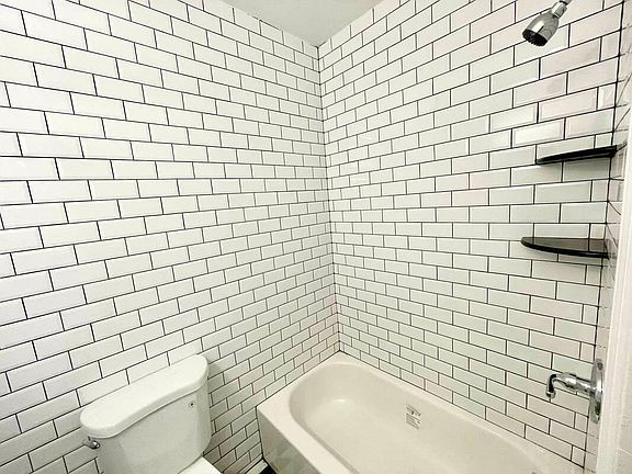 4th image of 4314 4th Ave APT 3