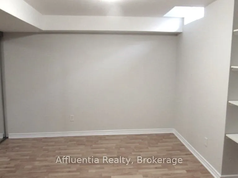 132 Oakborough Dr — Photo 8