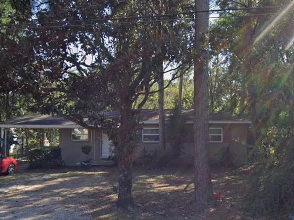 1645 Airport Dr, Tallahassee, FL 32304