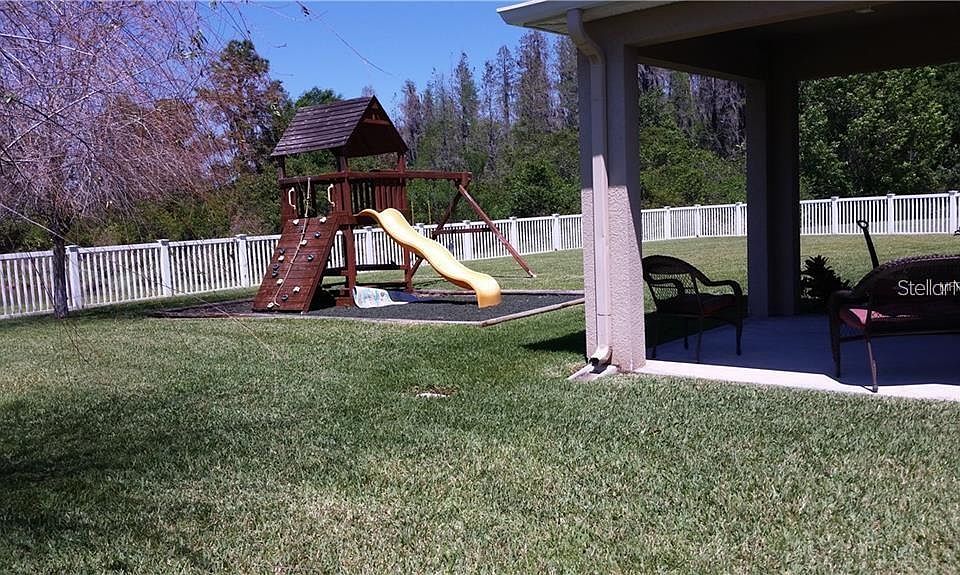 2nd image of 9618 Oak Glade Ave
