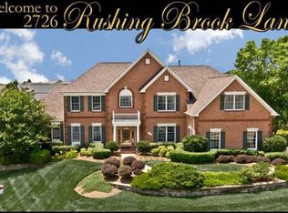 2726 Rushing Brook Ln, Herndon, VA 20171