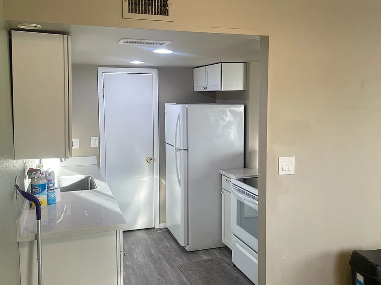 4609 E Pueblo Ave — Photo 6