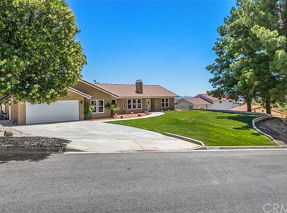 2nd image of 42045 Granite View Dr