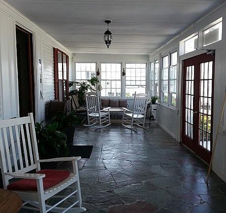 4th image of 20 Winslow St APT 8