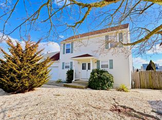 108 Moorage Ave, Bayville, NJ 08721