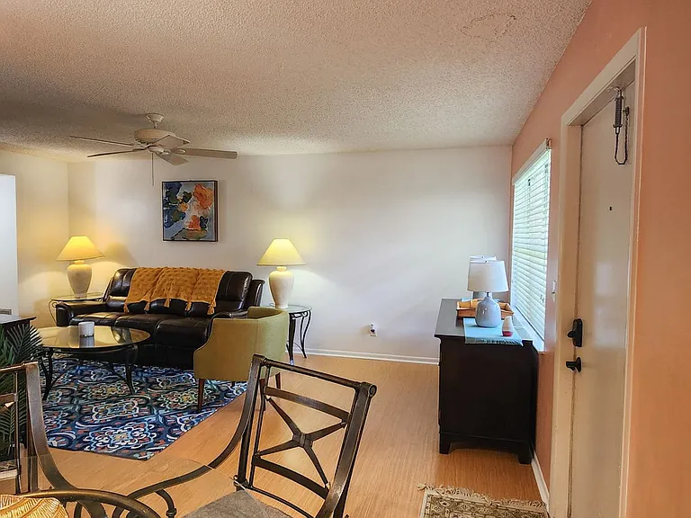 95 Spring Lake Dr #103 — Photo 8