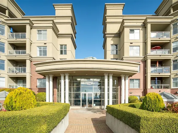 165 Kimta Rd #Penthouse 4, Victoria, BC V9A 7P1