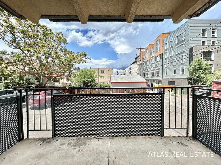 200 N Pearl St #206 — Photo 13