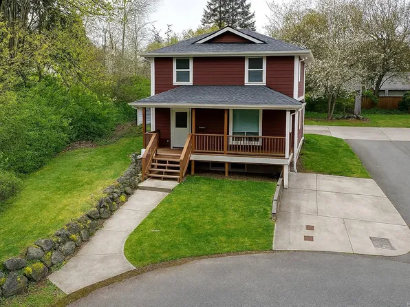 6146 Ryall Rd #4, North Cowichan, BC V9L 2H7