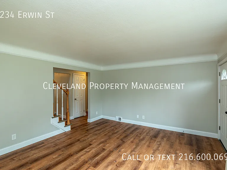 5234 Erwin St — Photo 3