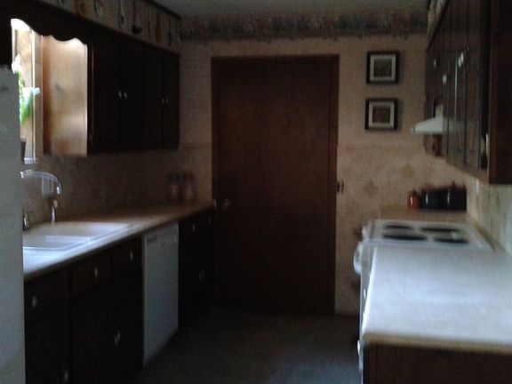 Kitchen Travertine Counters 