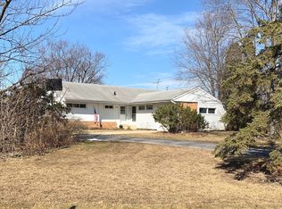 1028 Highmoor Rd, Lombard, IL 60148