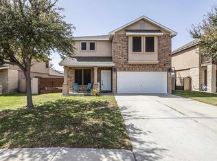 211 Washingtonia Dr, Laredo, TX 78045