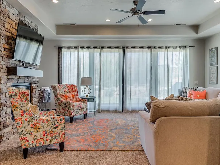 N Coral Ridge Dr — Photo 6