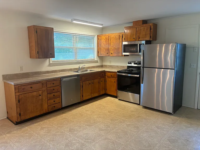 4607 Fall Creek Rd — Photo 8