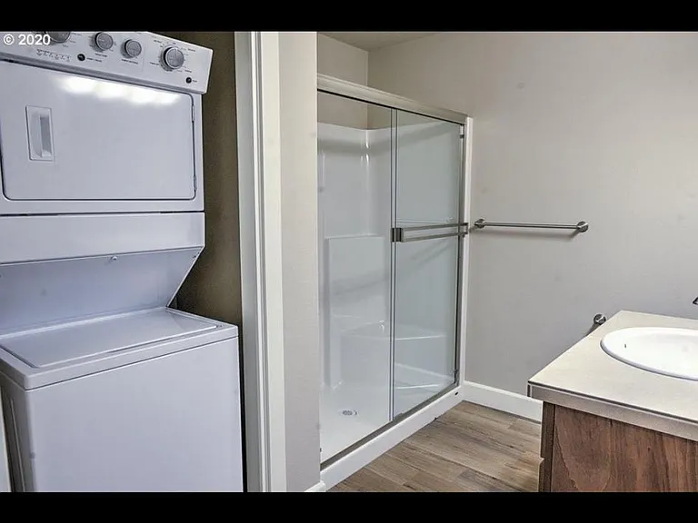 6306 NW Bernie Dr — Photo 5