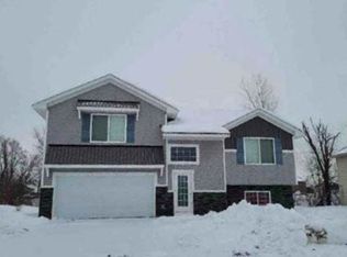 1006 Palomino St, Braham, MN 55006