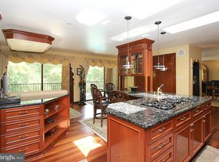 8823 Brook Rd, Mc Lean, VA 22102