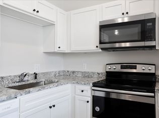 314 S State St #105, Champaign, IL 61820