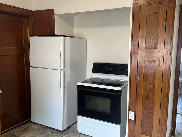 1811 E Menlo Blvd #2 — Photo 17