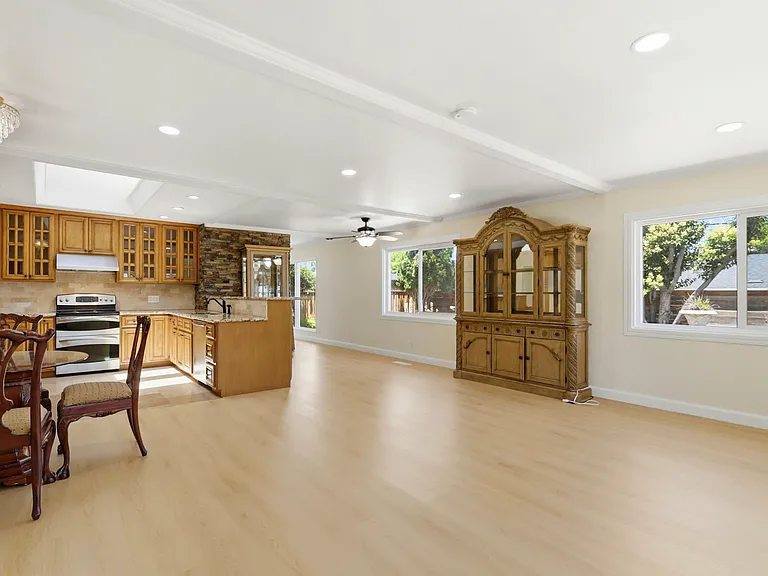 1635 Blossom Hill Rd — Photo 18