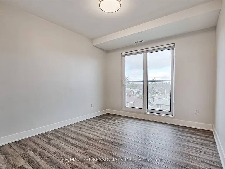 62 Dixfield Dr #140 — Photo 13