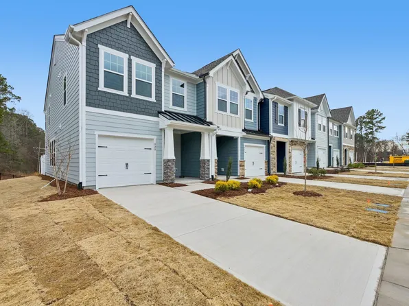 945 Kensley Grove Ln, Fuquay Varina, NC 27526