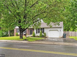 2 Bunting Bridge Rd, Cookstown, NJ 08511