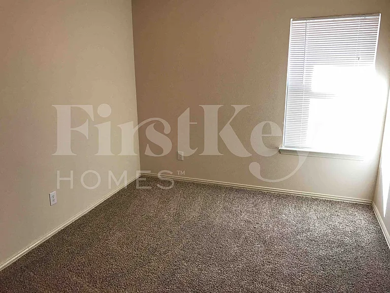 1218 Jewell Ln — Photo 11