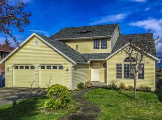 7630 S Lakeridge Dr, Seattle, WA 98178