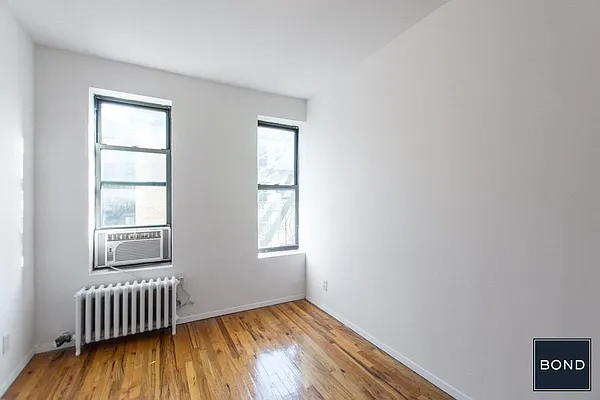 Rented by Bond New York | media 17