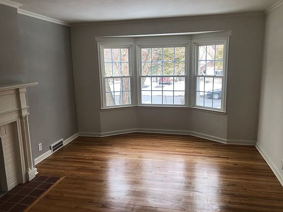 5th image of 705 Crawford Ave