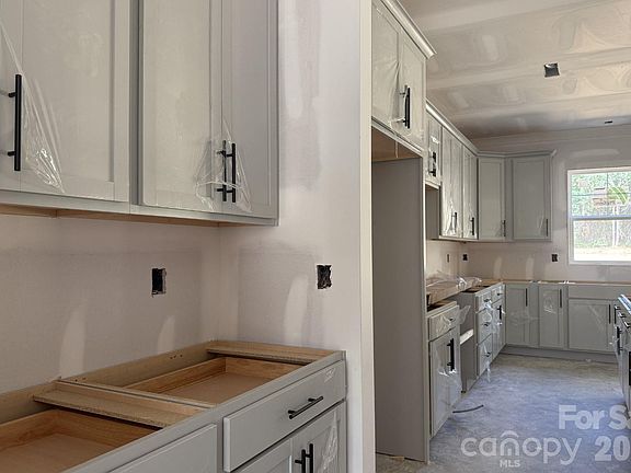 4th image of 1024 Baylor Grove Rd #19