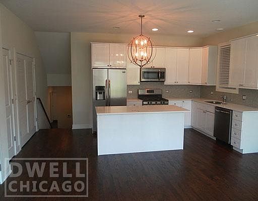 1st image of 3639 W Montrose Ave APT 3E