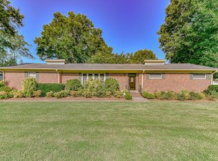 8729 Hood Rd, Charlotte, NC 28215