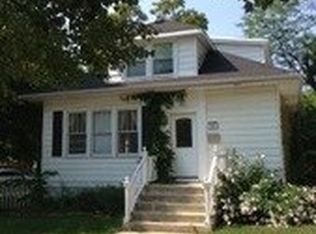 200 N Grant St, Westmont, IL 60559