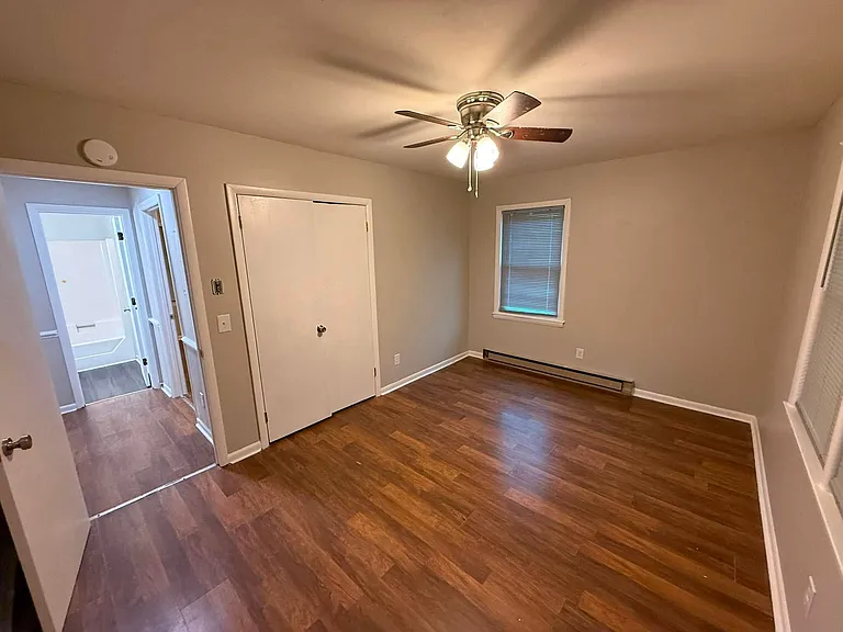 317 Longview Dr — Photo 5