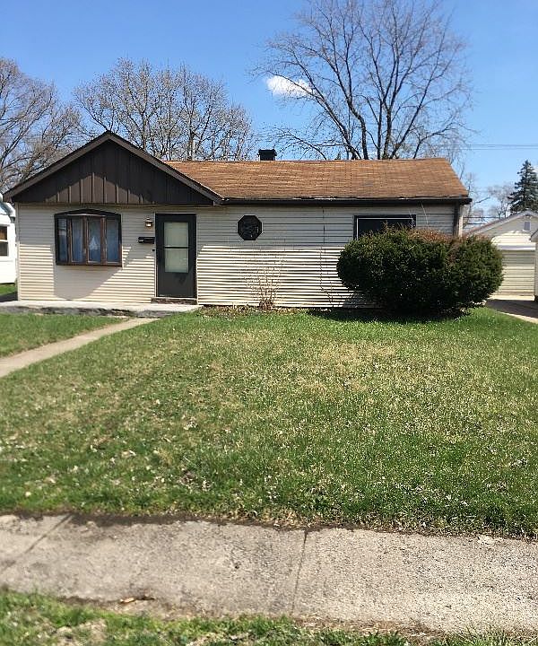 2nd image of 7729 Belmont Ave