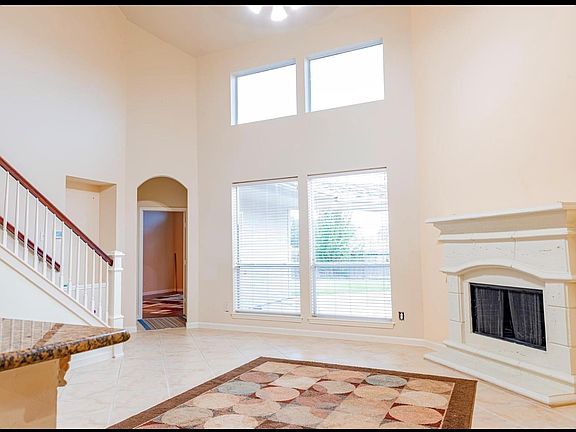 4th image of 20810 Avery Cove Ln