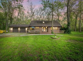 2738 W Columbus St, Port Clinton, OH 43452